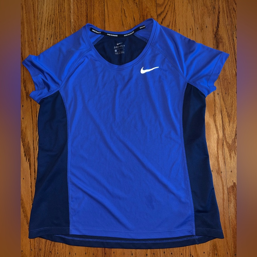 Nike Women's Short Sleeve Blue Tee